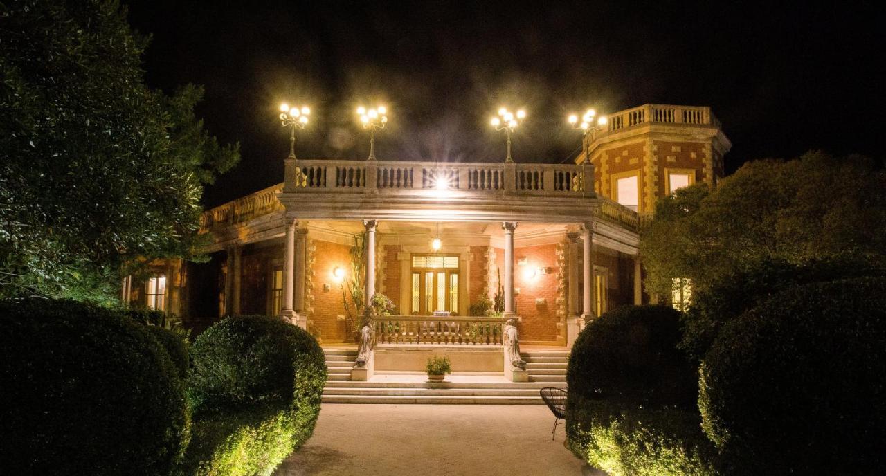 Villa Rosa Resort Конверсано Екстер'єр фото